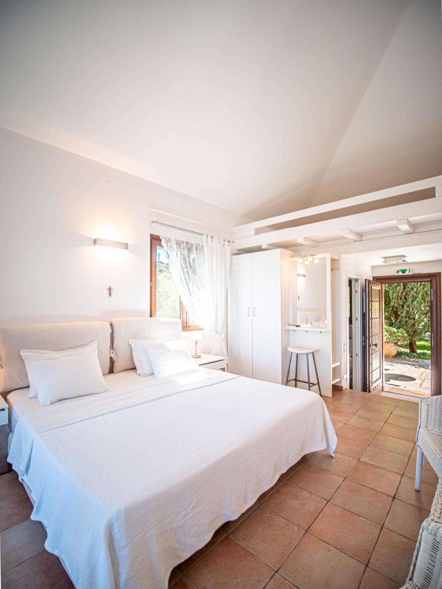 St George'S House Apartment Potistika Bagian luar foto