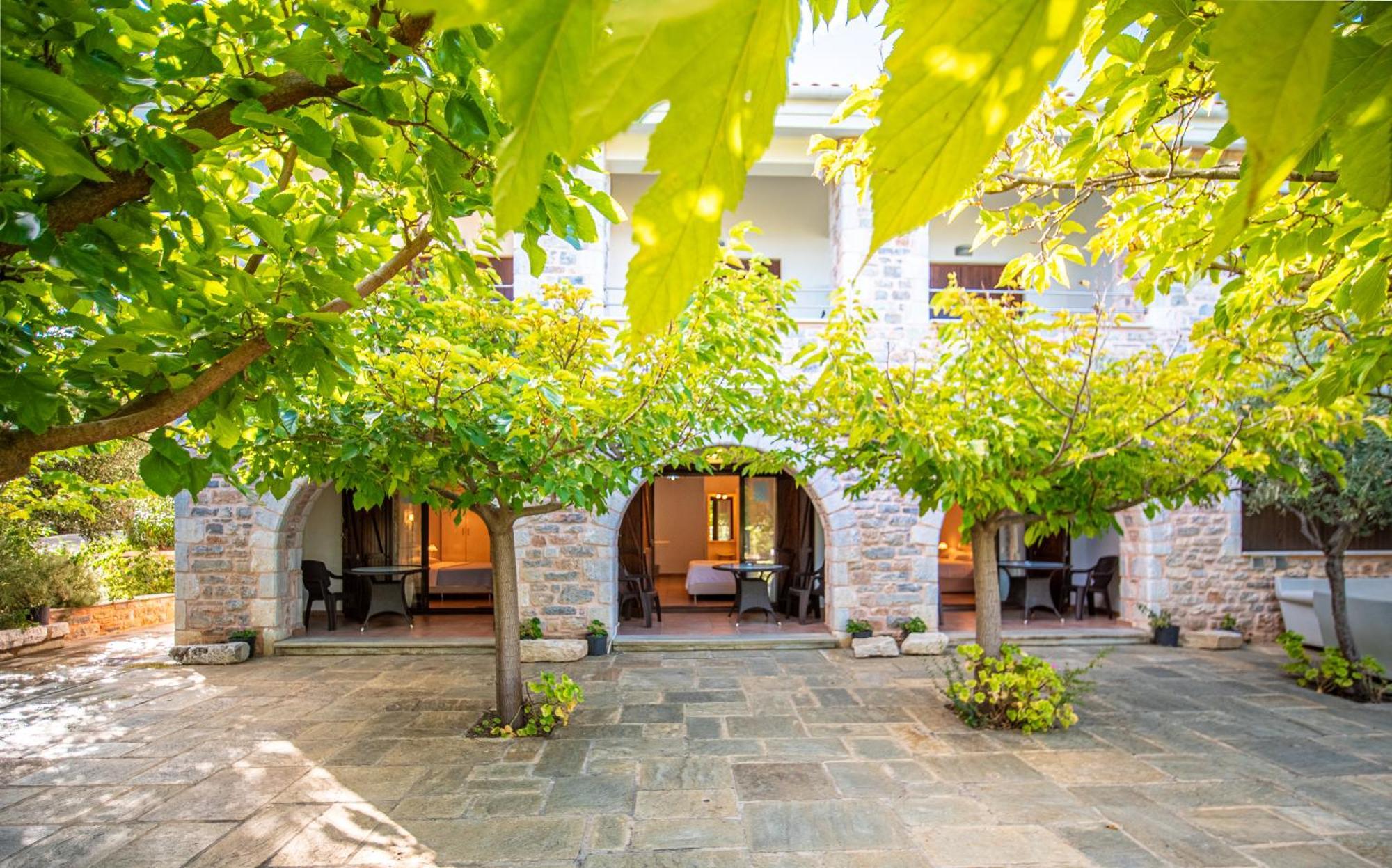 St George'S House Apartment Potistika Bagian luar foto