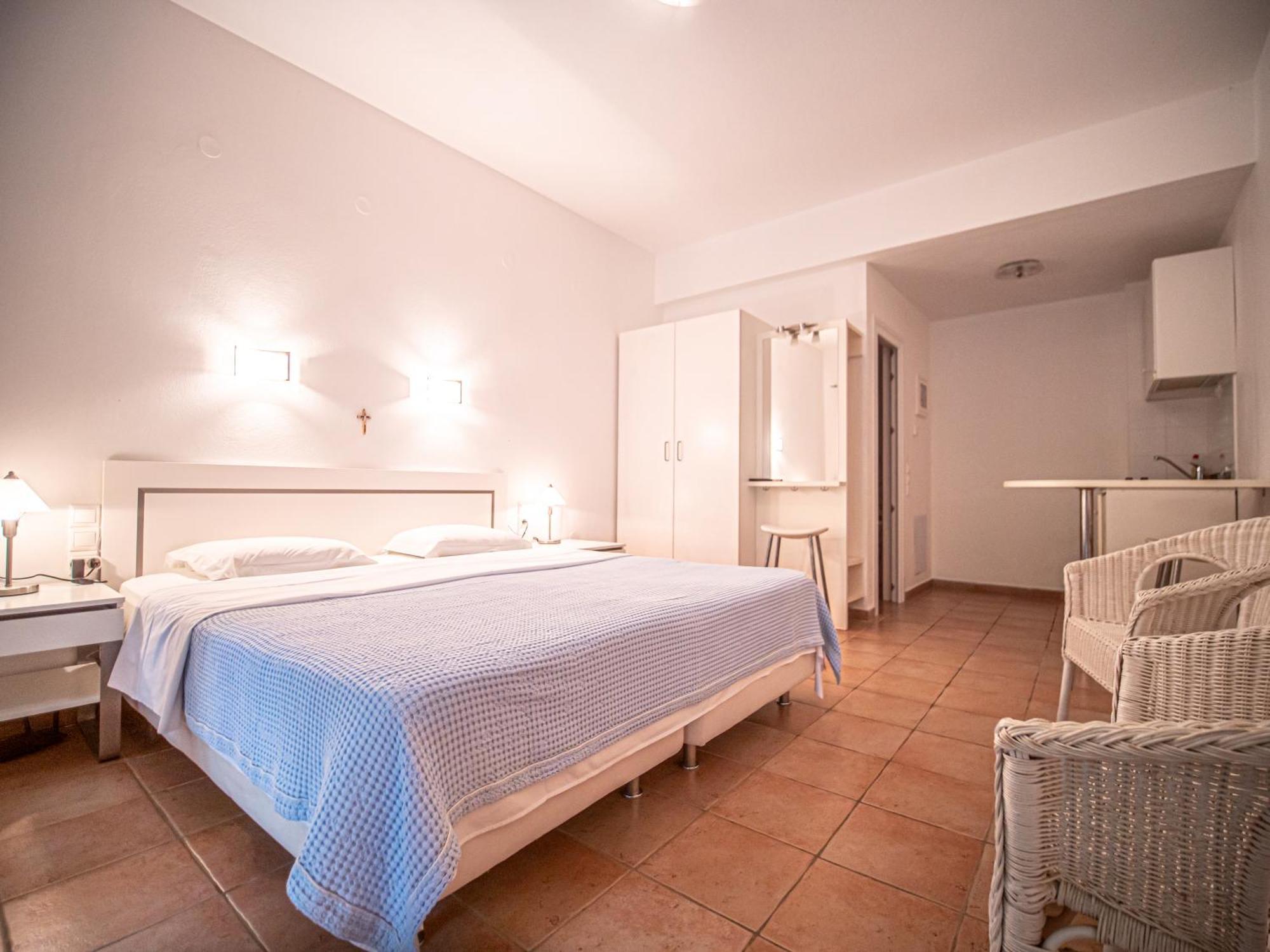 St George'S House Apartment Potistika Bagian luar foto