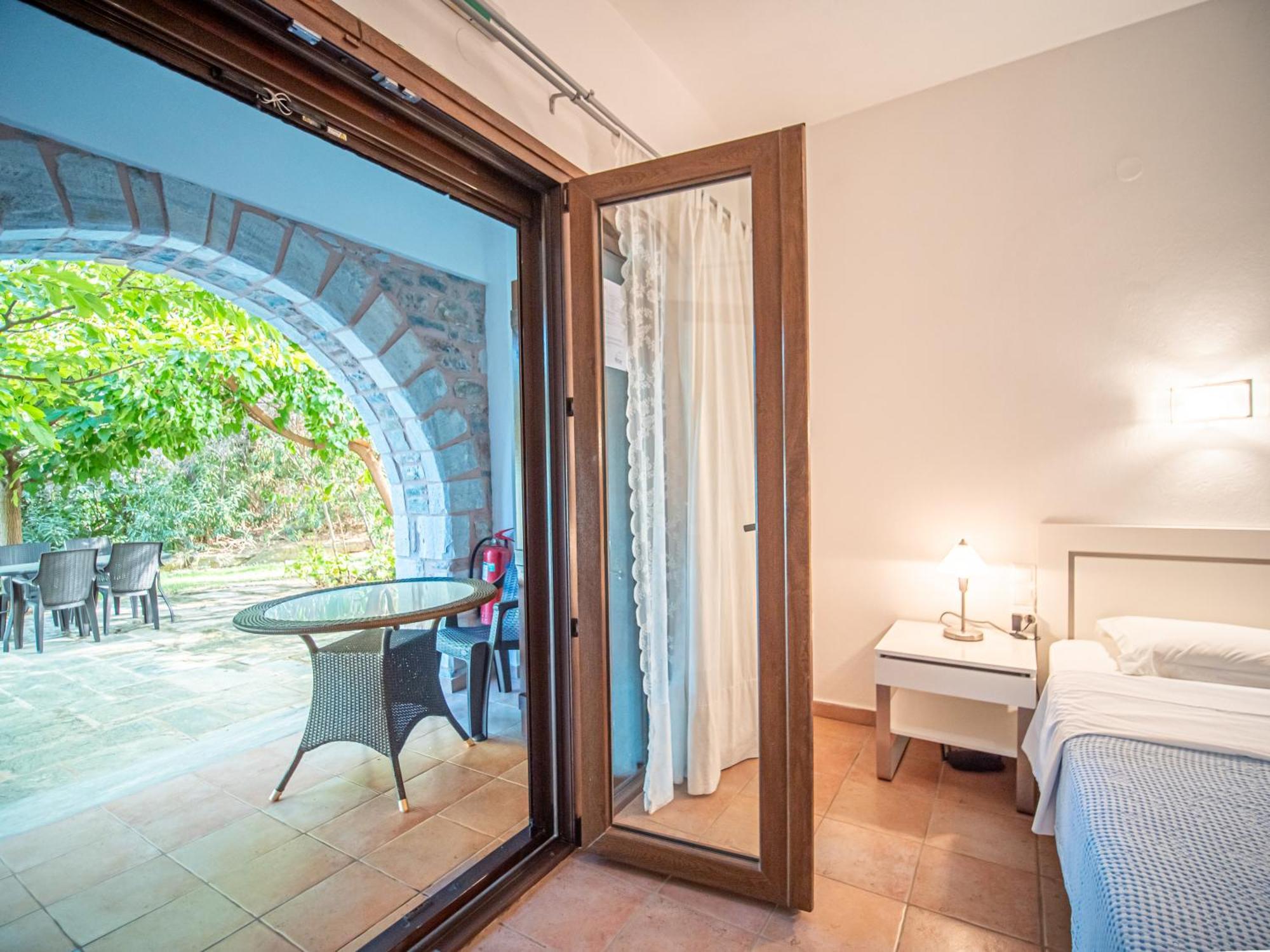 St George'S House Apartment Potistika Bagian luar foto